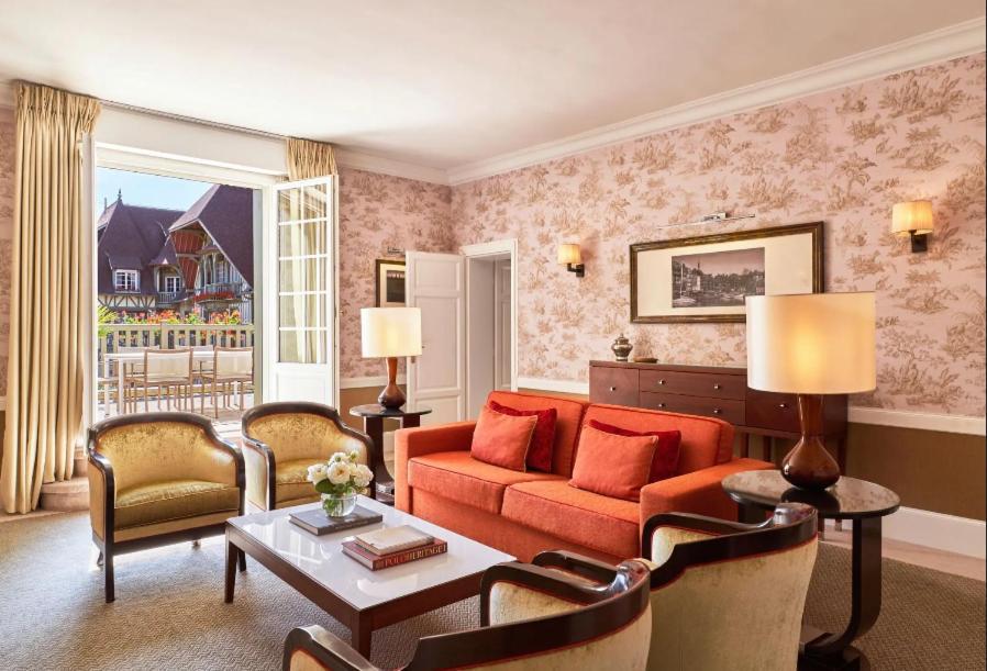 Hôtel Barrière Le Normandy Deauville Exterior foto